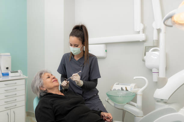 Best Cosmetic Emergency Dentistry in Wyong, MI